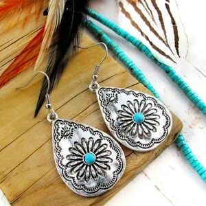 Tear Drop Dangle Earrings NWT NEW Rain Ring Flower Hippie Hobo Western Retro
